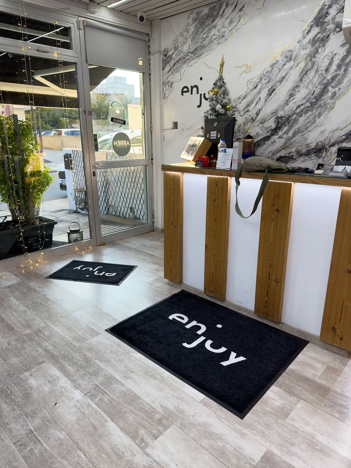 Hairsalon entrance logo mats